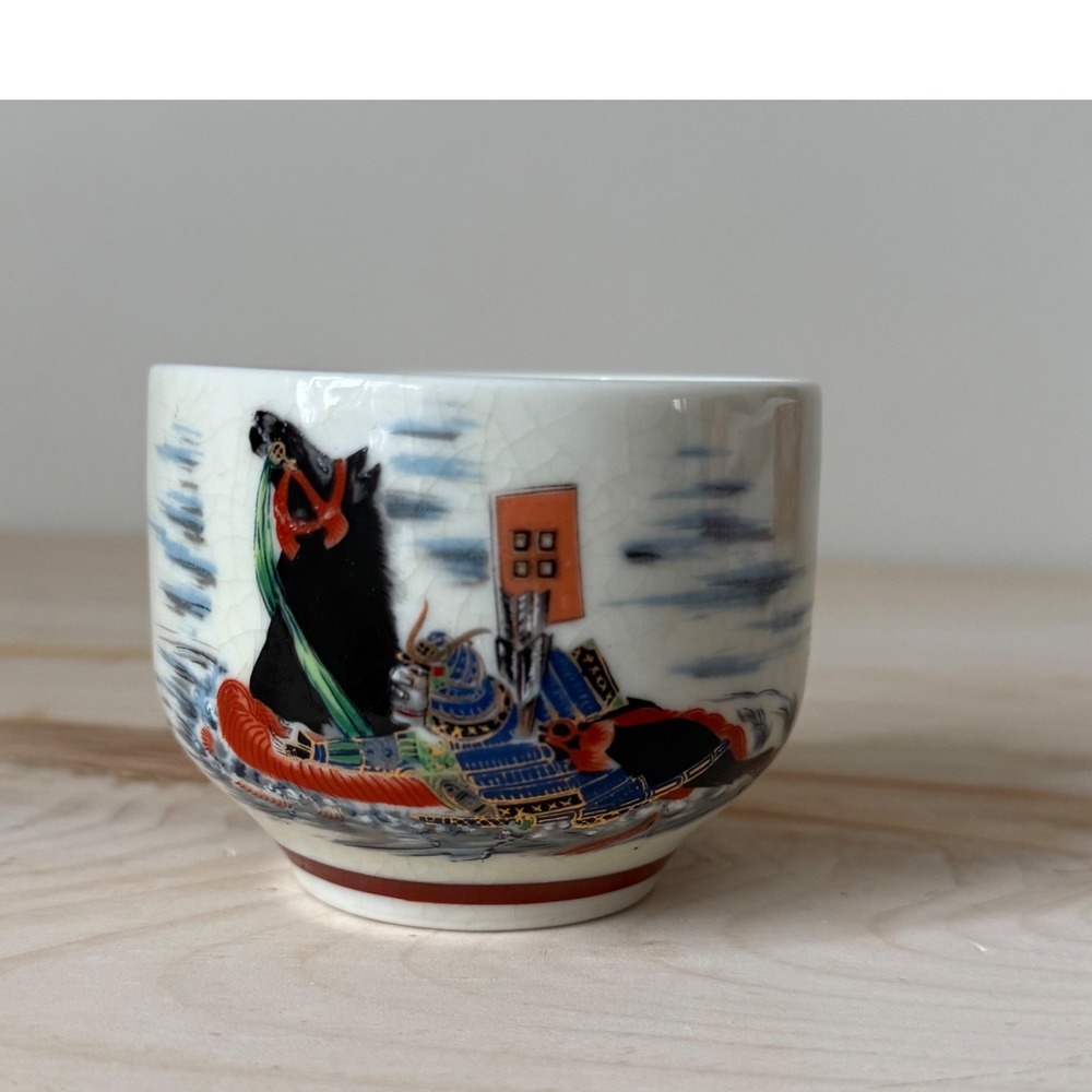 Vtg Japanese Hand-Painted Porcelain Tea Cup (Yunomi)  Warrior Scene,‎ Signed